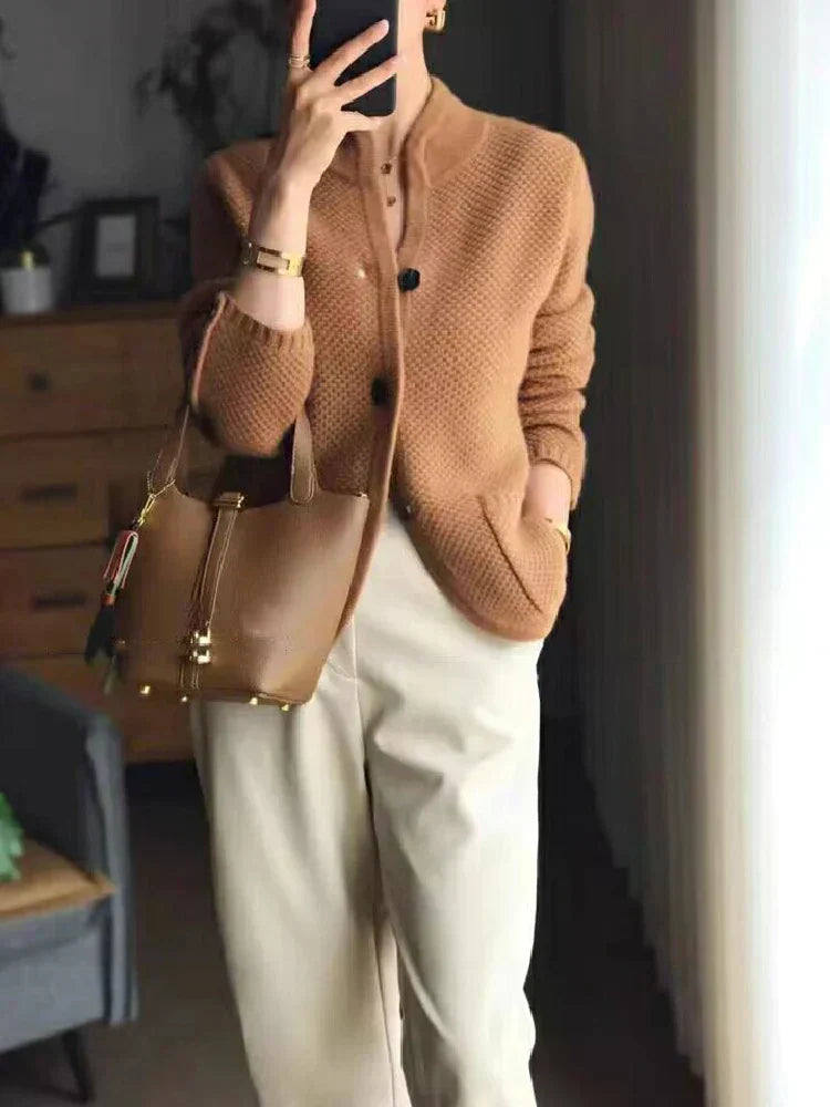 AS | Elegantní a univerzální zimní svetr