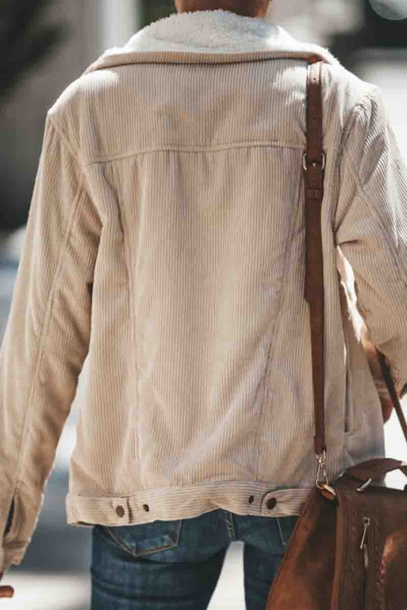 AS | Nekomplikovaný a elegantní kabát