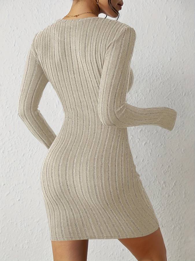 AS | Módní a minimalistické šaty