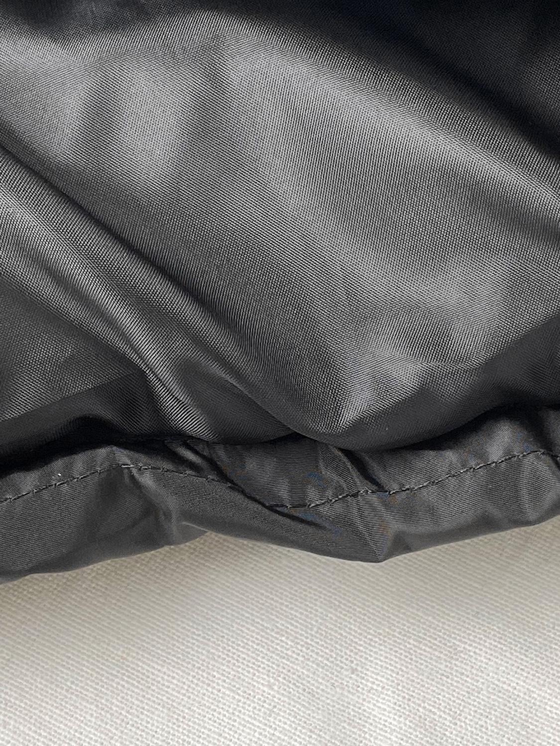 AS | Módní a minimalistická zimní bunda