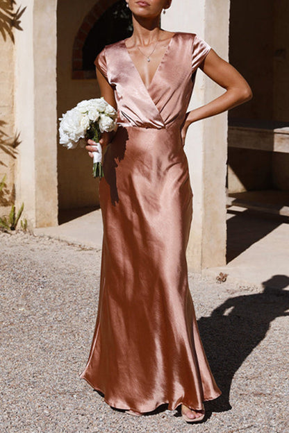 AS | Módní a minimalistické zimní šaty