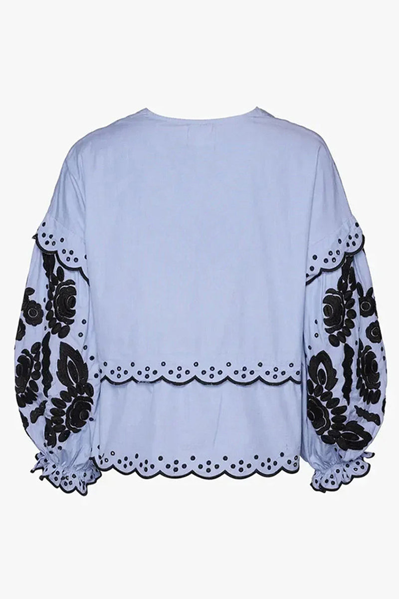 AS | Ležérní a nenáročná zimní halenka