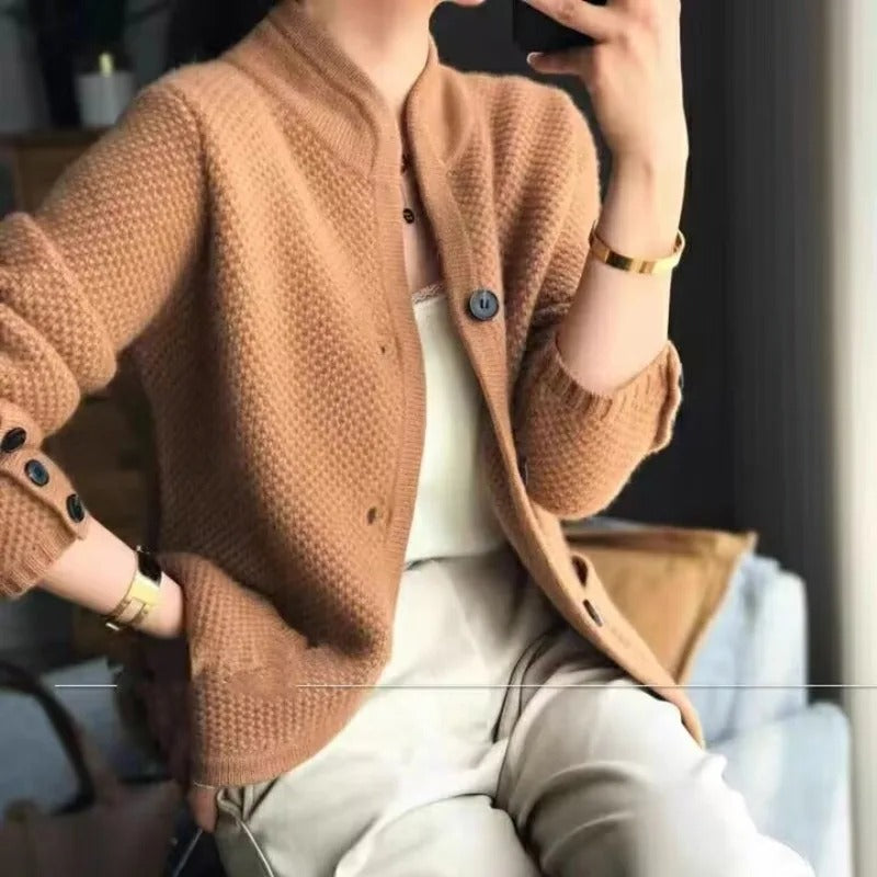 AS | Elegantní a univerzální svetr pro všeobecné použití