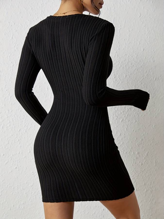 AS | Módní a minimalistické šaty