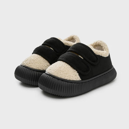 Podpůrné a trendy ortopedické Papuče