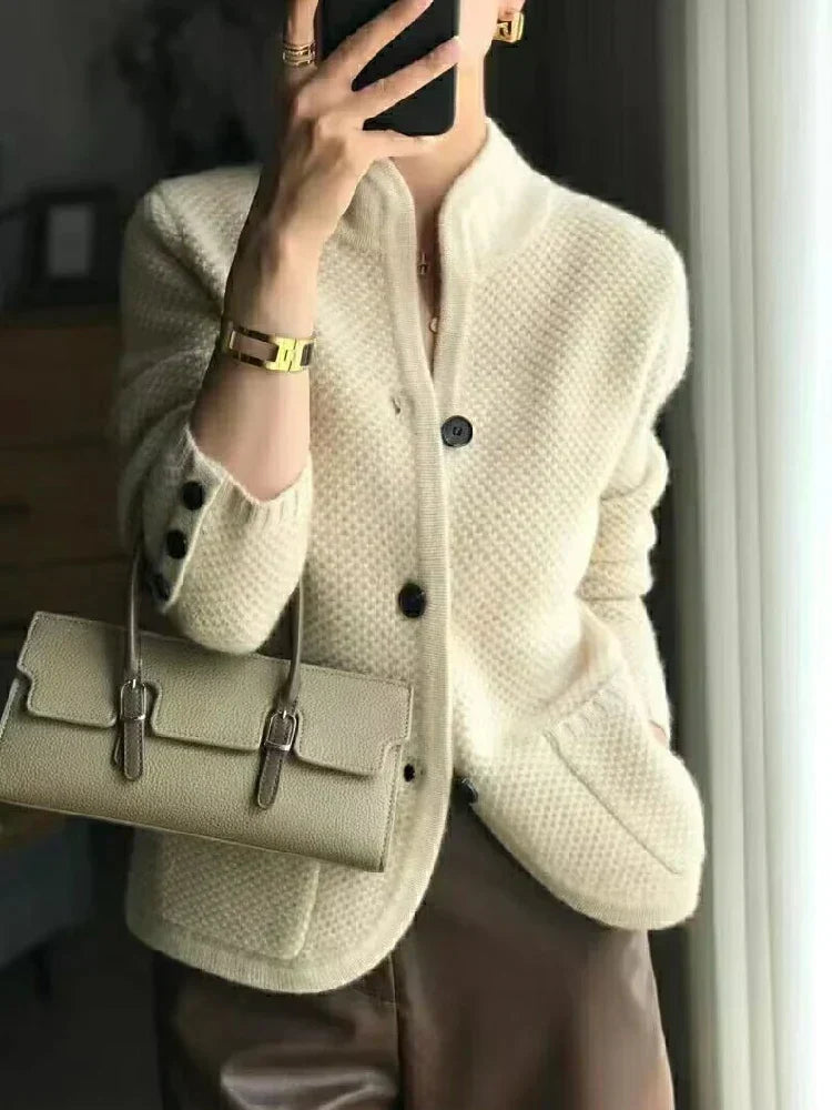 AS | Elegantní a univerzální zimní svetr