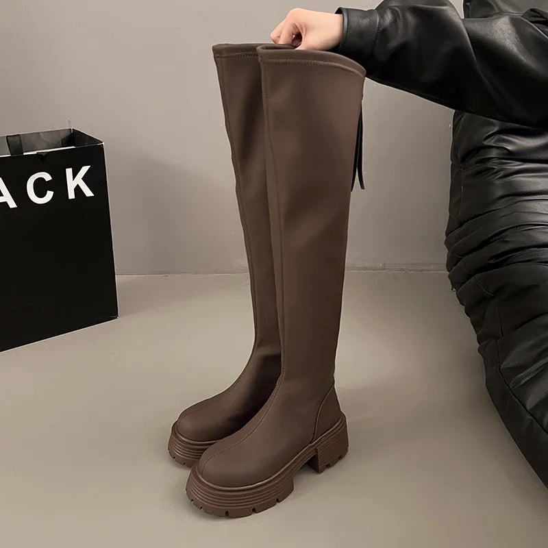 Podpůrné a stylové ortopedické Boty