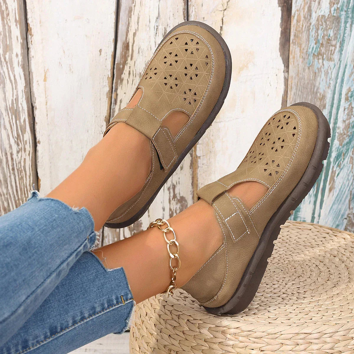 AS | Retro literatura Umělecké tlusté podrážky Big Toe Sandály