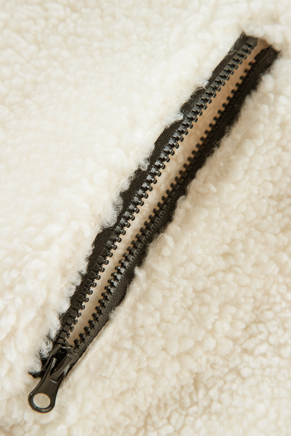 AS | Ležérní a uvolněná zimní bunda