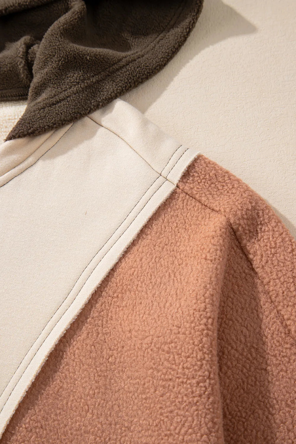 AS | Ležérní a nenáročná zimní mikina s kapucí