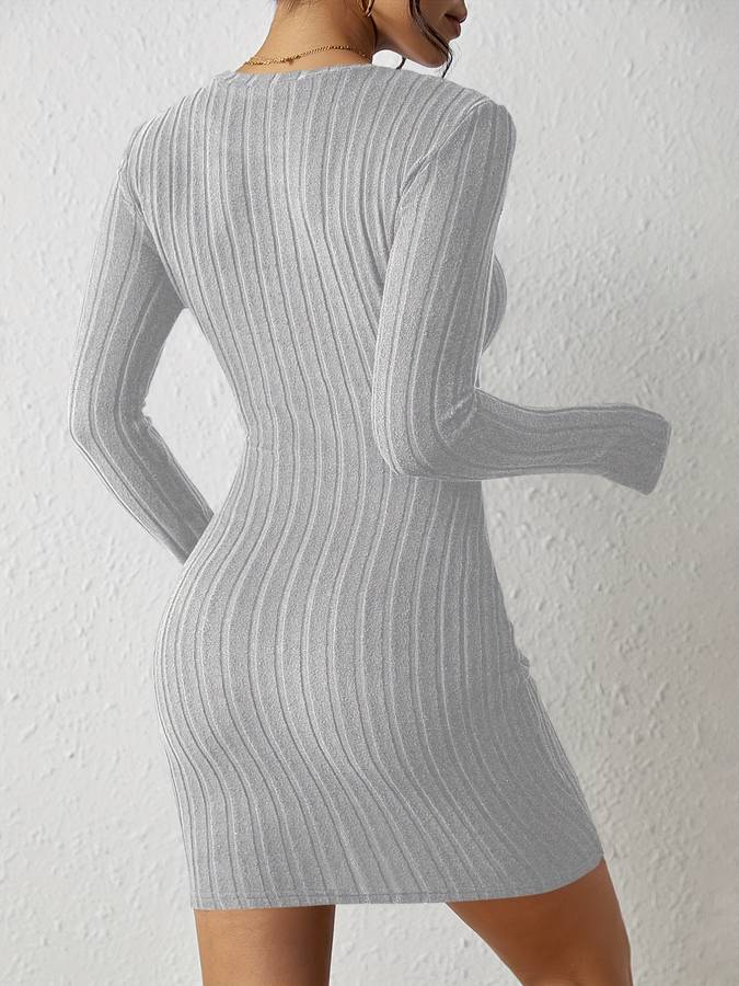 AS | Módní a minimalistické šaty