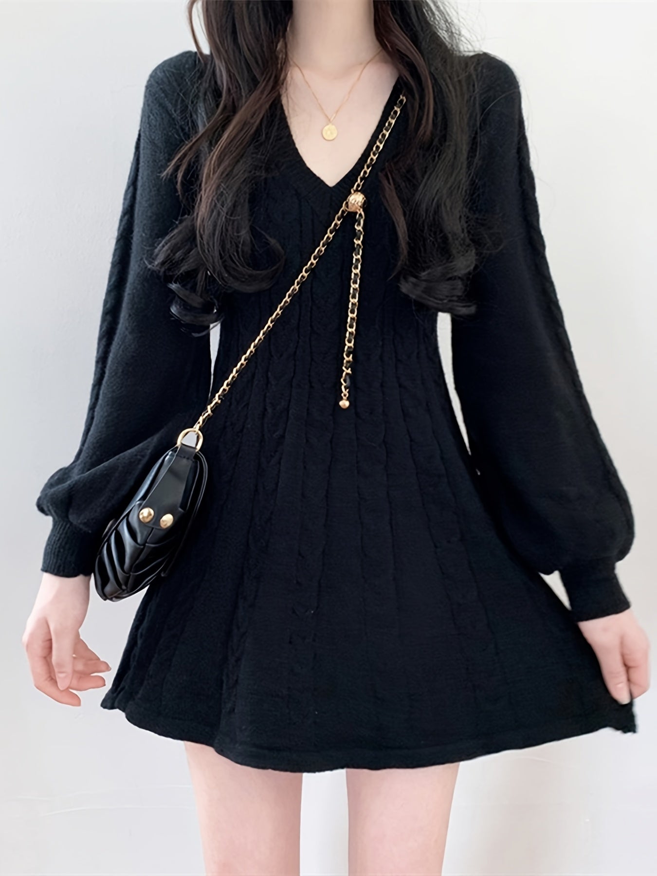 AS | Nekomplikované a módní šaty