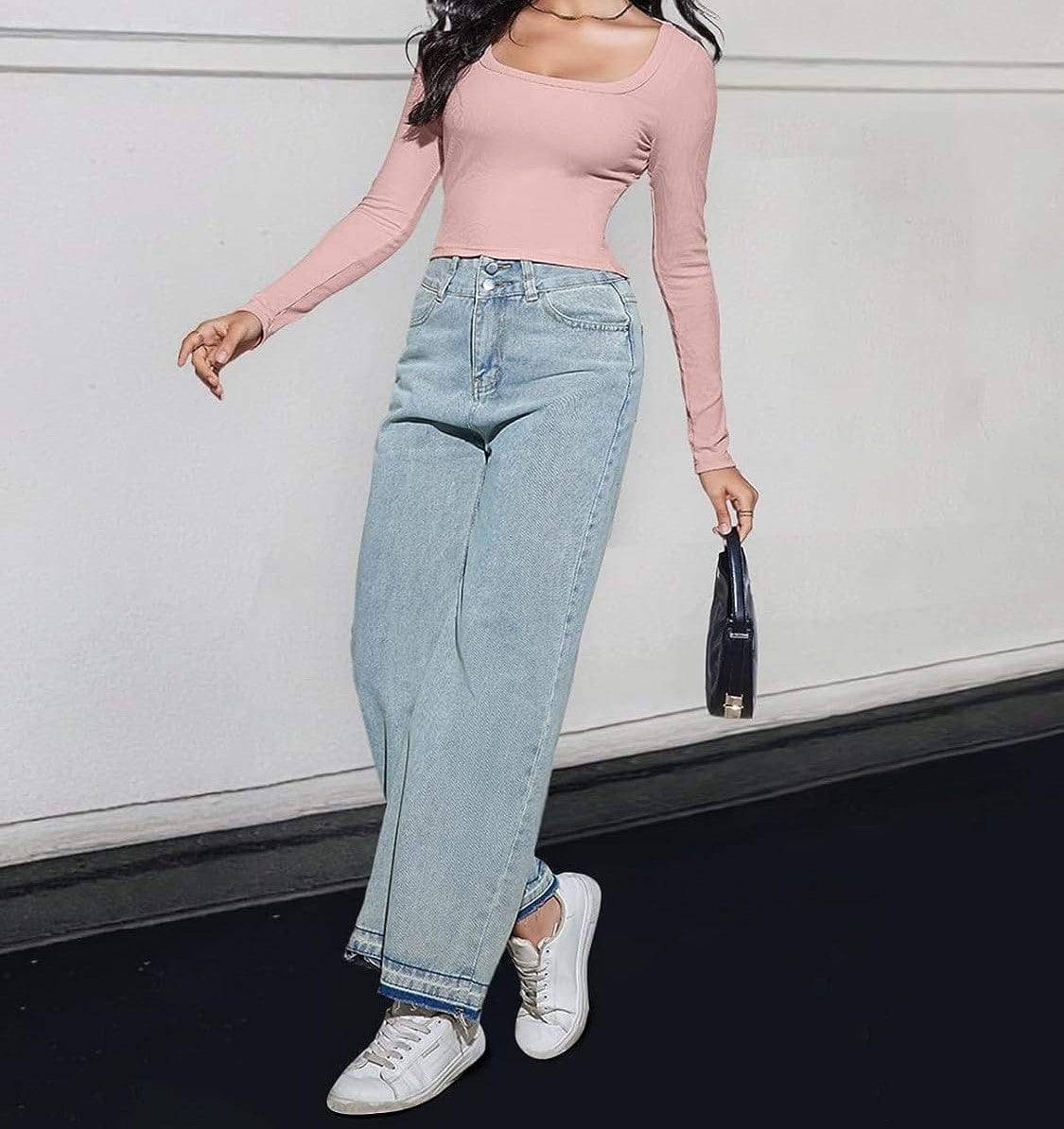 AS | Crop top s dlouhými rukávy a čtvercovým výstřihem 2024