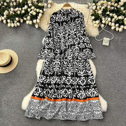 AS | Dlouhé vintage šaty s potiskem, výstřihem do V a rozšířenými rukávy